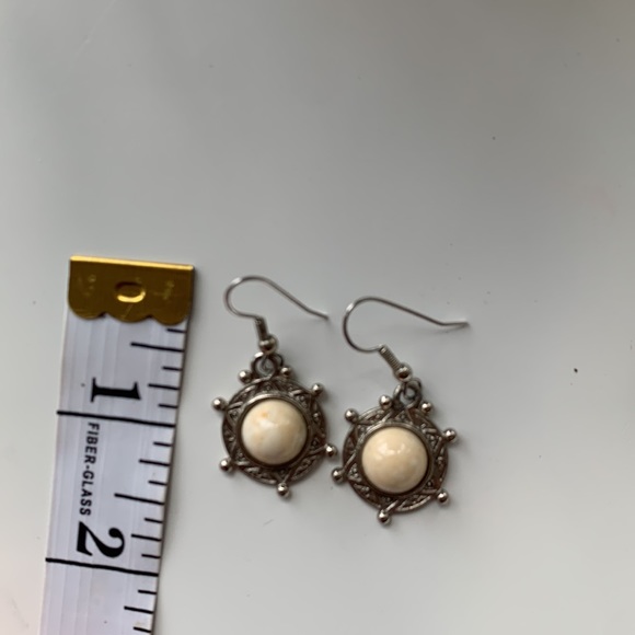 Vintage Express Earrings and Pendant - Picture 4 of 5